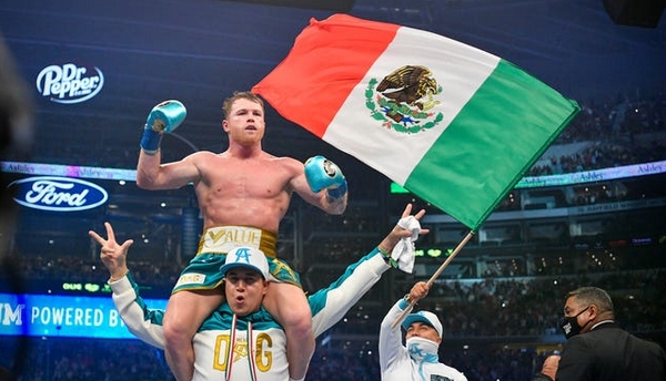 Canelo Alvarez hodnotí svůj vítězný duel se Saundersem a potvrzuje, kdo bude jeho příští soupeř