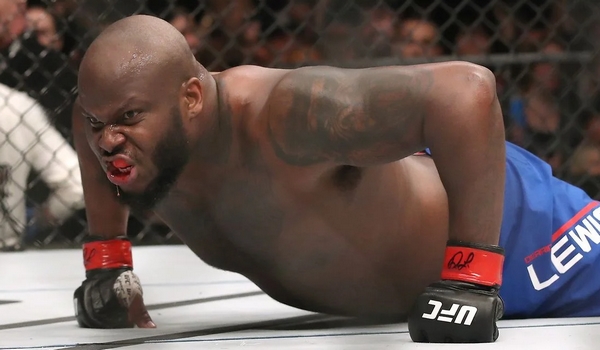 Derrick Lewis sampion