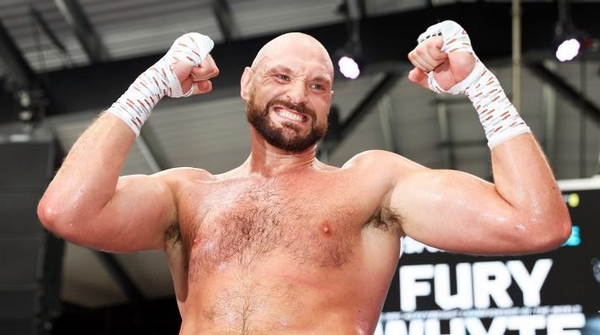 tyson fury box zapas prosinec