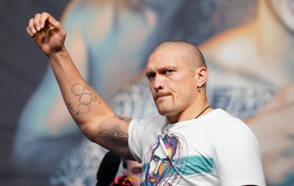 Oleksandr Usyk ve valce na Ukrajine