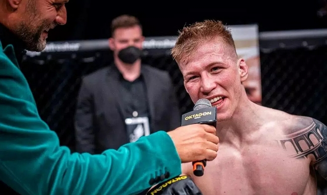 Jakub Tichota chce porazit sveho soupere a pote jit do UFC