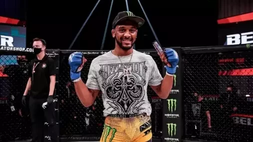 Tohle byla ta největší krádež v celých dějinách MMA! hodnotí hlavní zápas Bellatoru legenda UFC