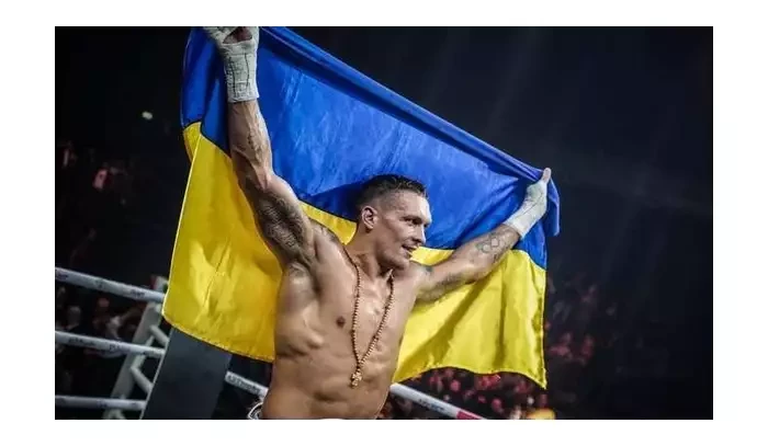 Jestli Usyk bude i nadále zdržovat odvetu, přijmu jiný zápas, pohrozil Joshua a ukázal na soupeře