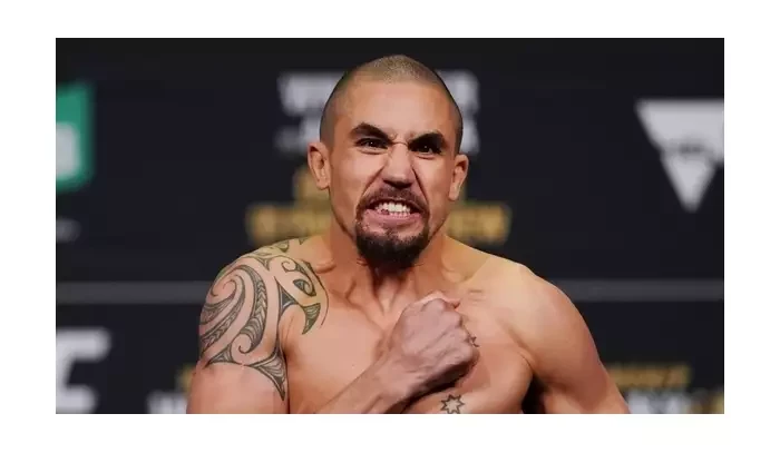 Whittaker: V tomto sportu se nic neodpouští. Kdybych bojoval se zraněním a prohrál, nikdo mě neomluví