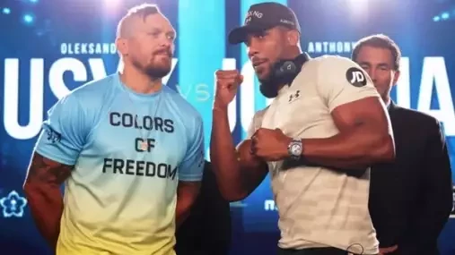 Manažer Hearn předvídá výsledek odvety Joshua vs. Usyk