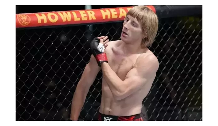 Klidněte emoce, Pimblett měl těžší soupeře i v Cage Warriors jak v UFC, všiml si John McCarthy