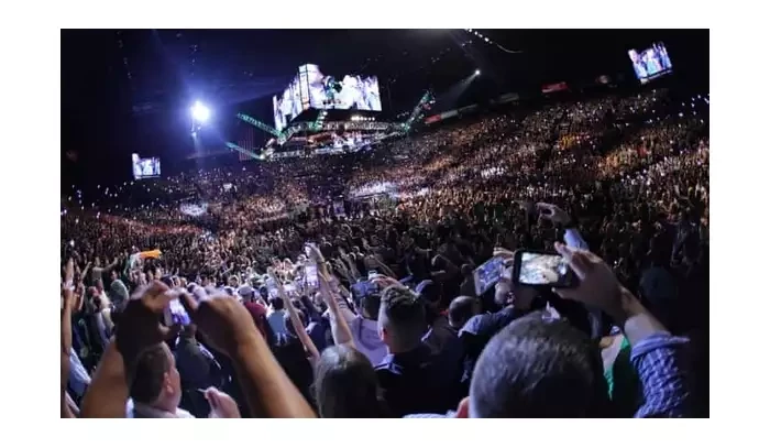 UFC bojovník vsadil celou výplatu na svou výhru. Teď je bez peněz a brzo možná i bez smlouvy