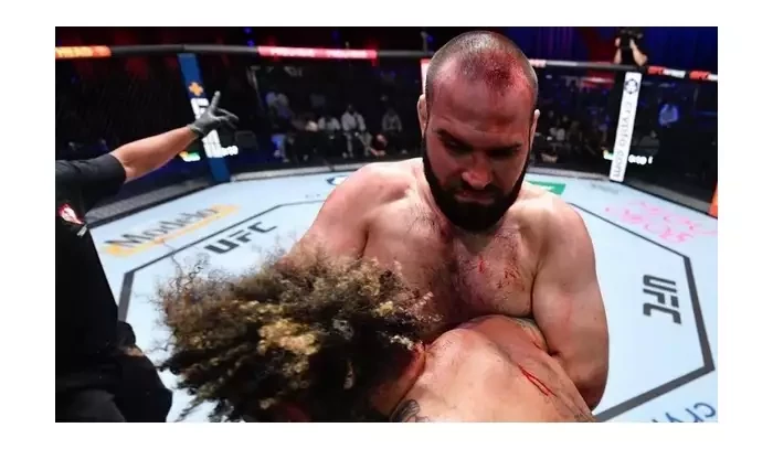 Martin Buday zavřel držku haterům i Vémolovi! Dostal smlouvu s UFC a Dana White mu tleskal ve stoje