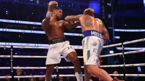 Joshua: Na pravé oko jsem od devátého kola nic neviděl, proto jsem všechna kola pak prohrál