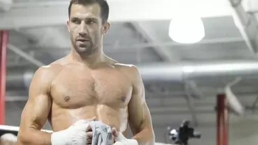 Dejte mi soupeře, anebo si nase*te a nechte mě jít jinam, pustil se Rockhold do UFC