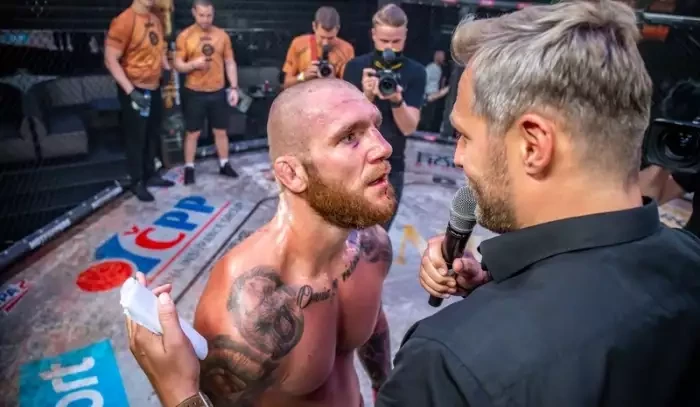 Pirát prozradil, jak Novotný reagoval na jeho výkon proti Polívkovi. Dočká se boje o pás?