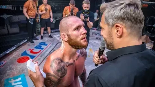 Pirát prozradil, jak Novotný reagoval na jeho výkon proti Polívkovi. Dočká se boje o pás?