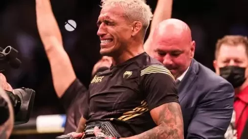 Gaethje mele samé s*ačky. Žádný bílý člověk mě ale nikdy neporazí! přiostřil Oliveira