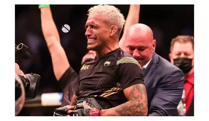 Gaethje mele samé s*ačky. Žádný bílý člověk mě ale nikdy neporazí! přiostřil Oliveira