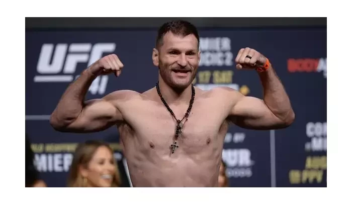 Vyhlíží nespokojený Miocic únikovou cestu ven z UFC? Překvapivě ho zajímá asijský gigant