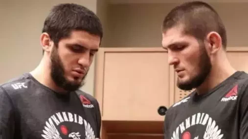 Oliveira? Vůbec to není dobrý wrestler, snadno bych ho přejel, pociťuje Makhachev