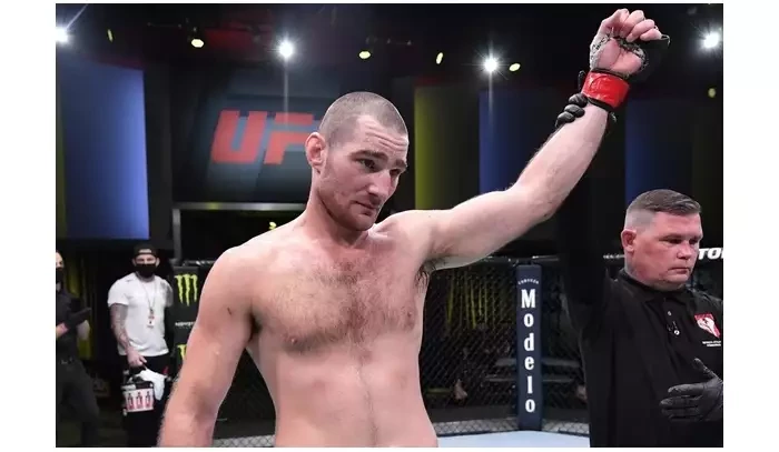 Kdybych někoho v kleci zabil, byl bych šťastný, překvapil vítěz posledního UFC turnaje