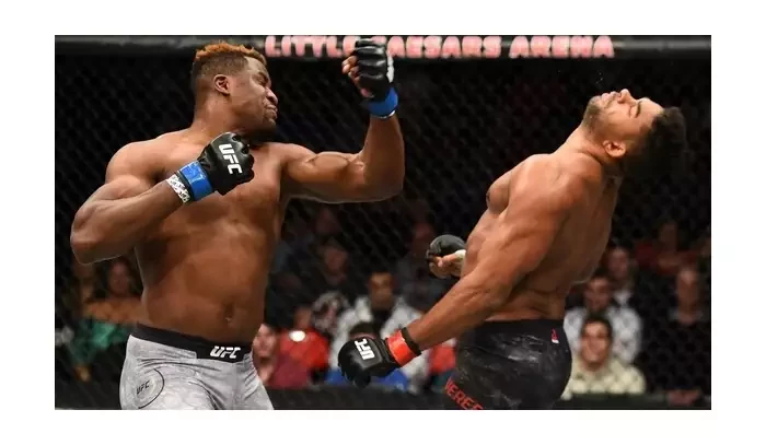 Kdyby Ngannou přešel k boxu, vysekal by tam všechny velikány, nepochybuje Usman