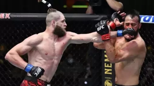 Jiří Procházka se dočkal, na turnaji UFC 267 by mohl zabojovat o titul polotěžké váhy