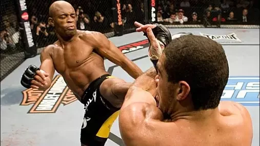 Legendární Anderson Silva ani v 46 letech nehodlá zpomalovat, tomuto soupeři poslal bojovou výzvu