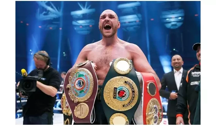 Překvapení? Tyson Fury odhalil, že po Joshuovi plánuje bitvu s šampionem z UFC!