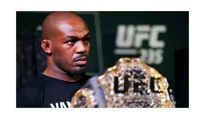 Trenér odhalil, za jakou částku by se byl Jon Jones ochotný vrátit