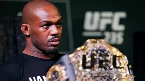 Trenér odhalil, za jakou částku by se byl Jon Jones ochotný vrátit