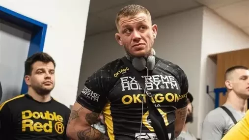 Mikulášek má potvrzený další zápas! Koho vynese v nových zubech?