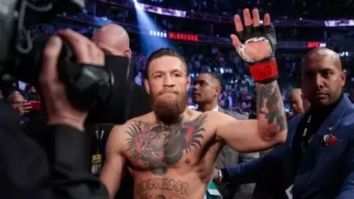 Vyčpělý McGregor si už nikdy nesáhne na titul šampiona, myslí si Khabibův manažer