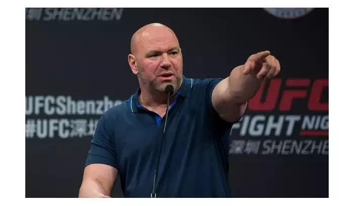 Dana White se tvrdě ohradil proti všem, co si stěžují na nízké výplaty v UFC
