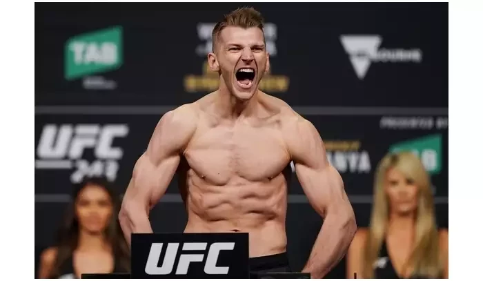 Hooker se s Makhachevem pustil do války slov. V září jsem volný, navrhuje Hangman řešení sporů
