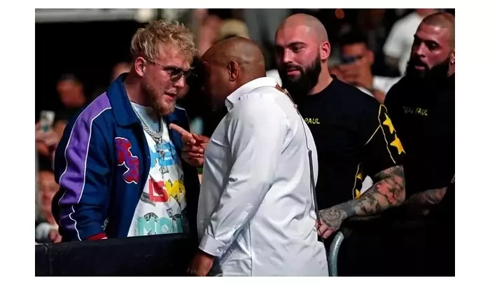 Bývalý šampion predikuje, jak by dopadla bitva Jake Paul vs. Daniel Cormier