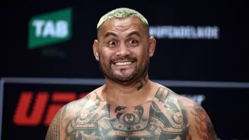 Rád bych znova bojoval, ale po zažalování UFC mě už nikdo nechce, tvrdí známá těžká váha