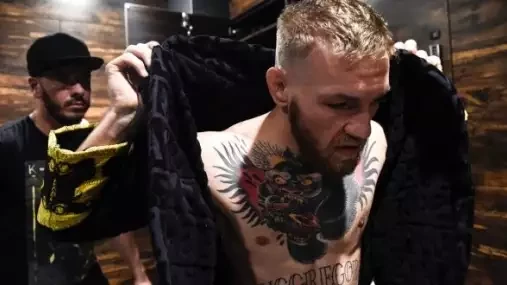 Nemůžete bojovat o titul? Je to vaše vina, máte být populární jako McGregor, konstatuje Bisping