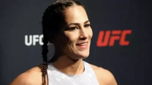 Mé tělo, má volba, říká Jessica Eye, která prodává své nahé fotky