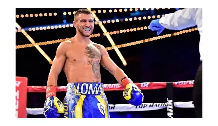 Vasyl Lomachenko rozebral Nakatanimu a teď vyhlíží odvetu s Lopezem