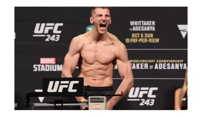 Chci pořádnou řežbu, dejte mi Diaze! poručil si Dan Hooker a nabídl volný termín