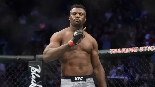 Ngannou: Má budoucnost? Poslední fight v UFC, ale zdá se, že můj soupeř raději bojuje na Twitteru
