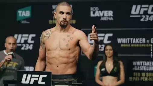 Robert Whittaker předvídá vítěze bitvy Oliveira vs. Gaethje