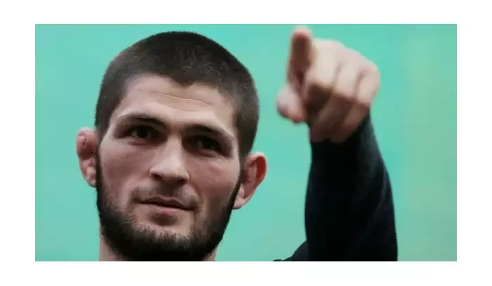 Khabib se oficiálně vrací do hry, rvát se bude na ruském poli a za poněkud překvapivý tým