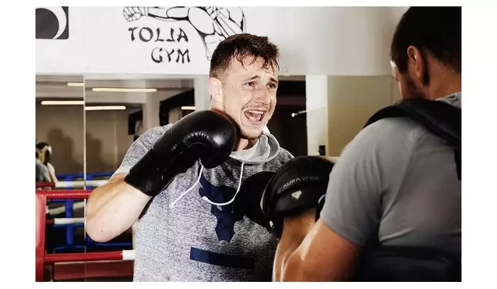 VIDEO: Mediální chca*ka Jakub Štáfek chce zápasit s Jonem Mariánkem! Přijme manažer Jakea Paula výzvu?