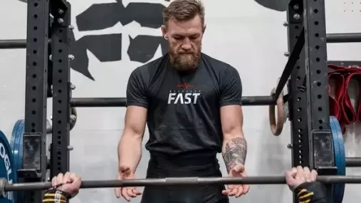 Conor McGregor nastínil změny, které plánuje před trilogií s Dustinem Poirierem