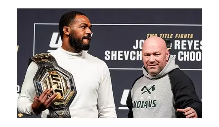 Jon Jones upřímně promluvil o vztahu s Danou Whitem. Z jeho slov až mrazí