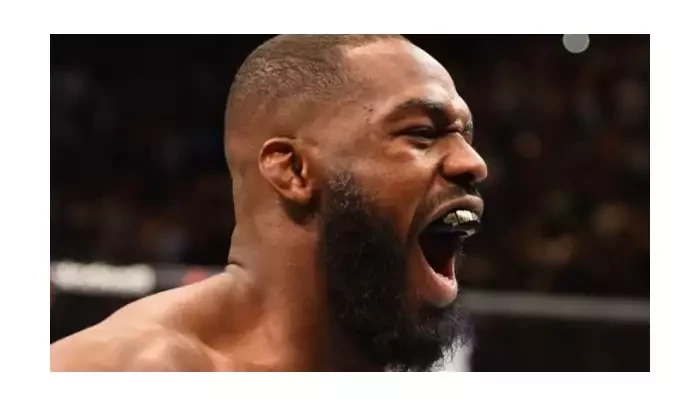 Nikdy jsem svou ženu neuhodil! brání se Jon Jones, kterého už šestkrát stíhala policie