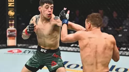 Šéf UFC zhodnotil Morenův výkon. Takové překvapení upřímně ani nečekal