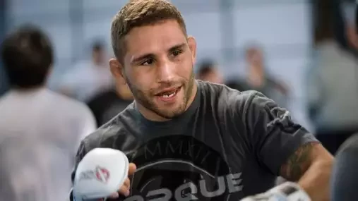 MMA je více nebezpečné jak box bez rukavic, uklidňuje Chad Mendes svou manželku