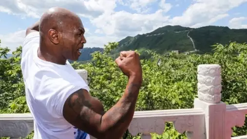 S přispěním Boží vůle se vrátím v únoru, oznámil Mike Tyson. Co řekl o soupeři?