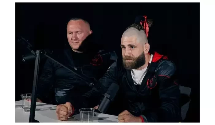 Jirka skvěle maká a každým dnem se ve všech ohledech zlepšuje, chválí Procházku trenér