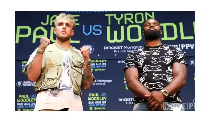Jake Paul a Tyron Woodley uzavřeli šílenou sázku. Poražený si musí nechat vytetovat jméno vítěze