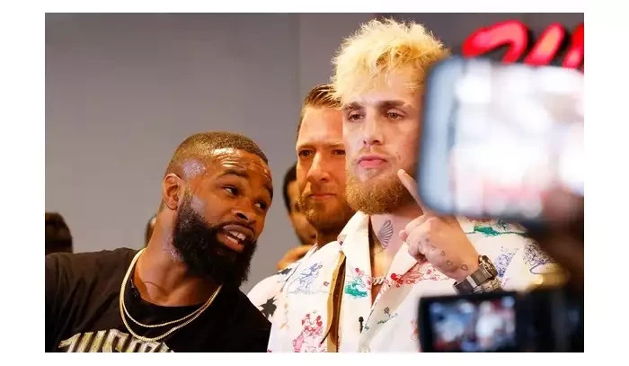 Woodley raději nic nepodceňuje, na zápas s YouTuberem mu pomáhá slavný šampion